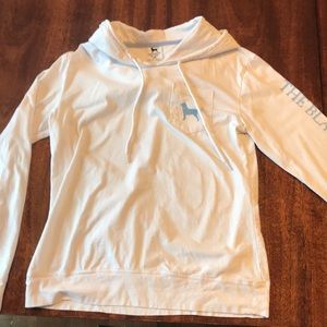 Then Black Dog Women’s long-sleeve pocket hoodie Size Small